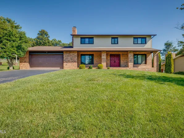 429 Oakmont Dr, Kingsport, TN 37663