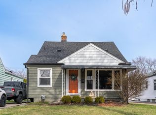 3084 Wakefield Rd, Berkley, MI 48072