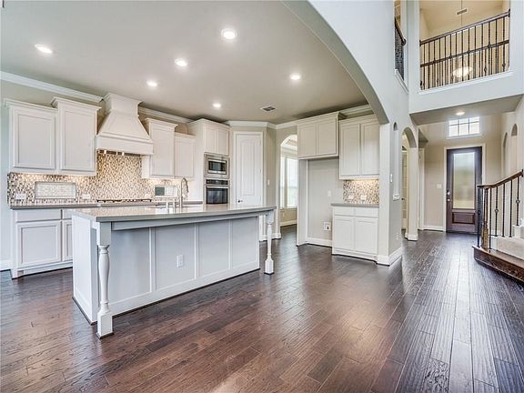 5th image of 16339 Moss Haven Ln