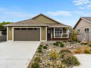 2641 Avelar Ct, McKinleyville, CA 95519