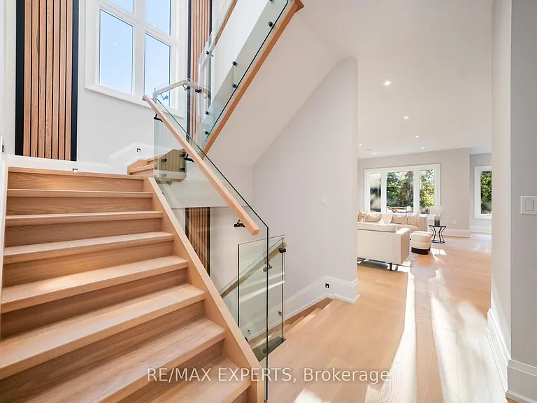 88 Moray Ave — Photo 24
