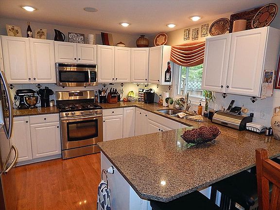 4th image of 6132 Summerhill Dr