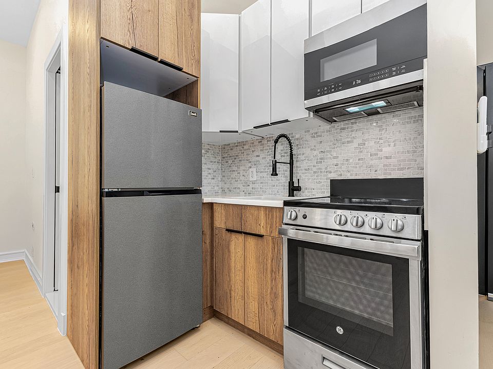 2nd image of 344 Lexington Ave #1AB