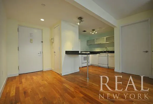 Rented by REAL New York | media 65