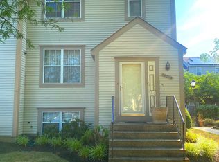 12019 Bronzegate Pl #102, Silver Spring, MD 20904