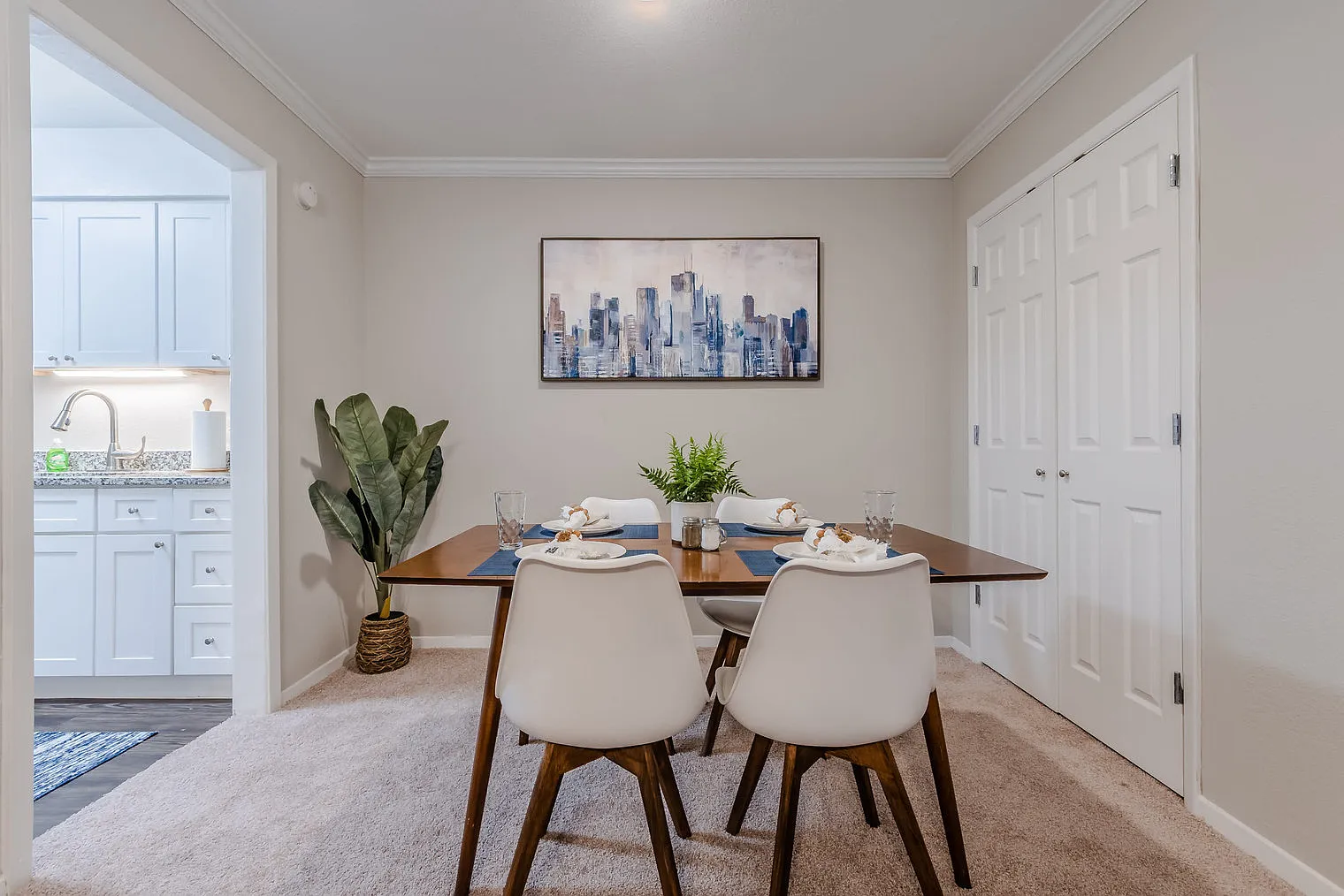 2 bed, 2.0 bath, 1076 sqft, $2,809 — Photo 4