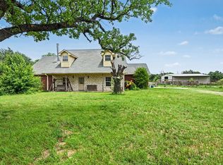 1342 County Road 1180, Decatur, TX 76234
