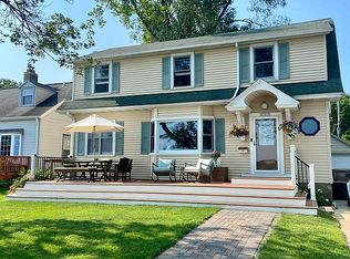 713 S Shore Dr, Madison, WI 53715