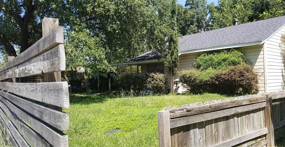 1st image of 3703 Penwood Way