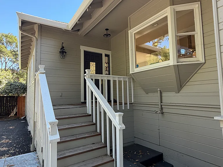 Wilson Ave — Photo 6