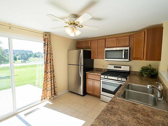 2nd image of 409 Meadow Hill Ln