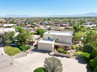980 Hillside Cir SW, Los Lunas, NM 87031