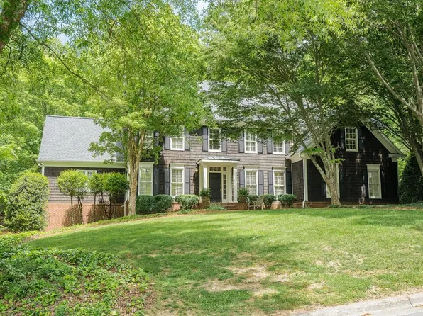 2135 Chatham, Dalton, GA 30720