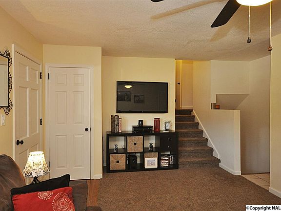 5th image of 11403 Hillwood Dr SE