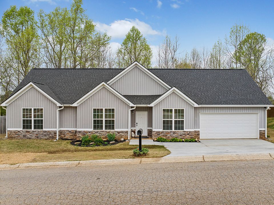 1st image of 350 Highland Pointe Dr