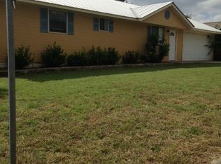 101 Cardiff St, Kerrville, TX 78028