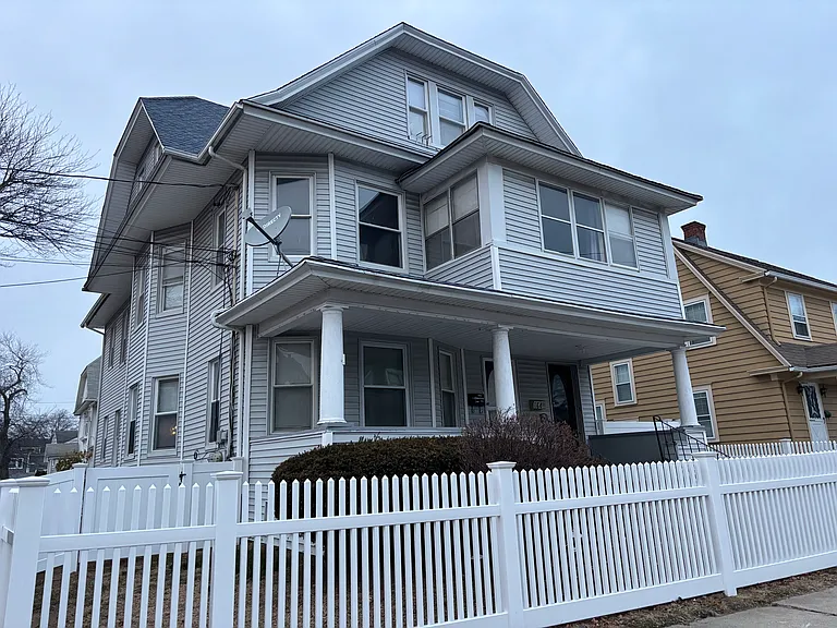 64-66 Wade St #2 — Photo 2
