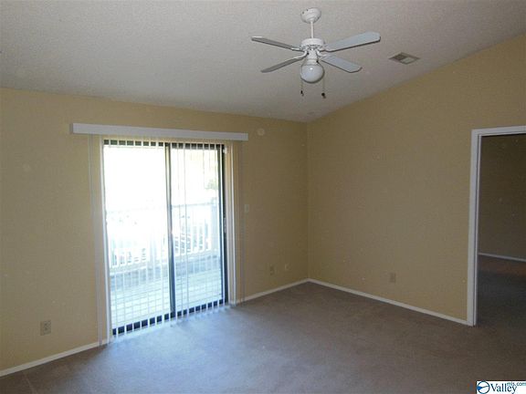 5th image of 6603 Willow Pointe Dr #D