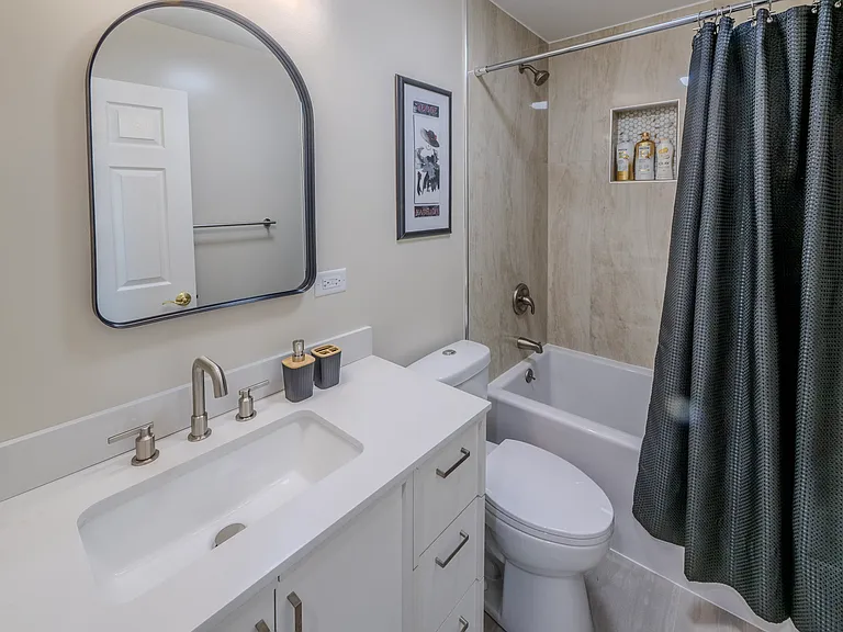 2101 Kensington Dr — Photo 31