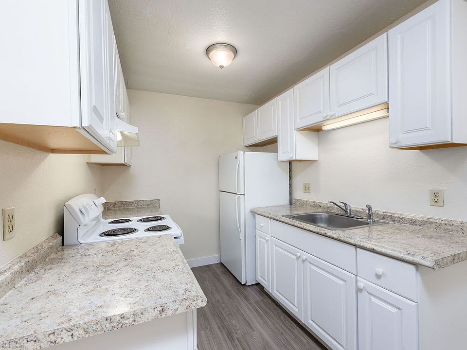 Ridgecrest Apartments 2640 Woodridge Ct Placerville CA Zillow