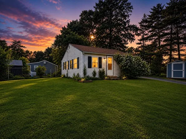 54 Cedar Dr, Carver, MA 02330