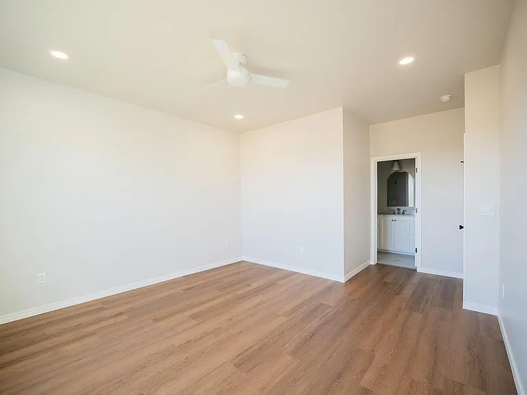 9294 Redbud Rd — Photo 5