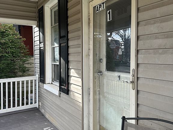 Private entrance