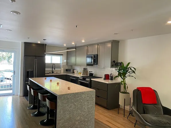 1016 Hancock Ave APT 2, West Hollywood, CA 90069