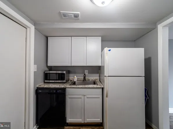 9596 Hagel Cir, Lorton, VA 22079