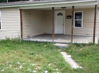 875 Mann Ave, Austin, IN 47102