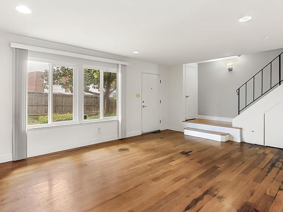 5th image of 7738 La Mancha Way