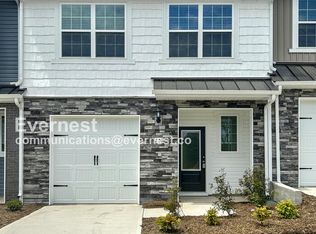 2158 Willow Glen Dr, Graham, NC 27253