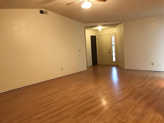 3rd image of 31 Marathon Ct
