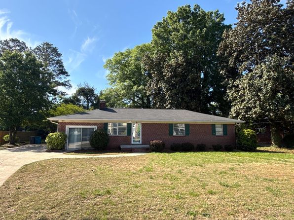 104 Stowe Rd