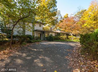 125 Commonage Dr, Great Falls, VA 22066