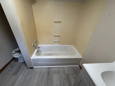 2 bed, 1400 sqft, $795 — Photo 2