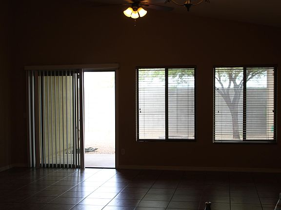 5th image of 15505 N Poppy St
