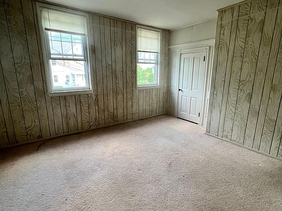 5th image of 209 N Front St #2