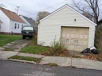 2nd image of 4587 Fulton Rd