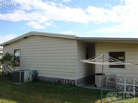 2nd image of 9028 Arbor Dr
