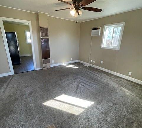 5th image of 207 E Clausen Rd