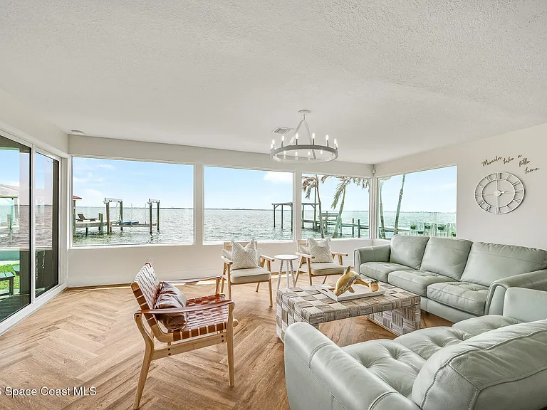 1110 S Banana River Dr — Photo 40