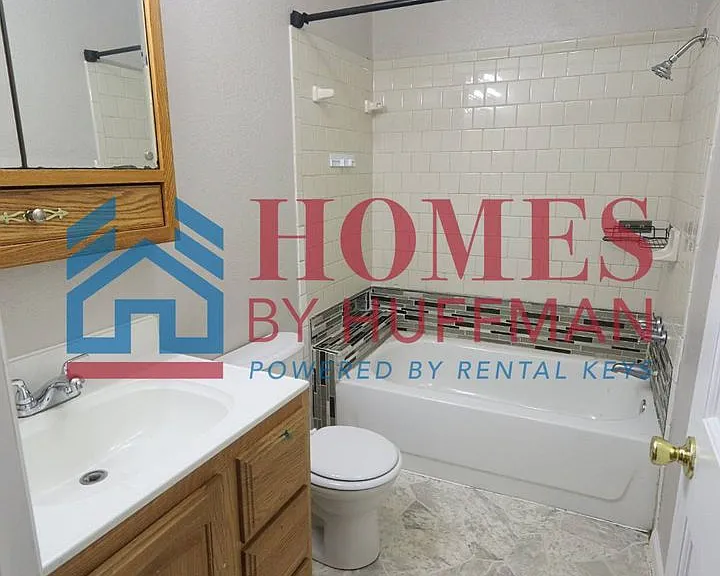 515 E Brumfield Ave — Photo 19