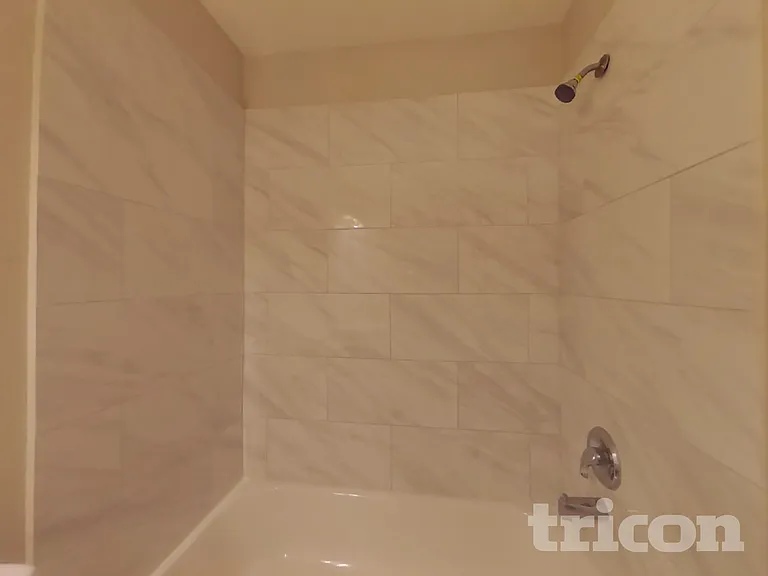 25402 Holyoke Ln — Photo 15
