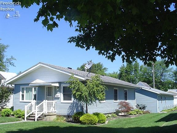 2nd image of 606 E Yeasting St