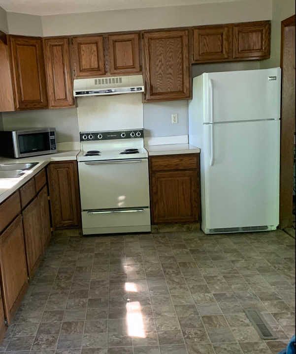 2nd image of 1760 Colette Dr