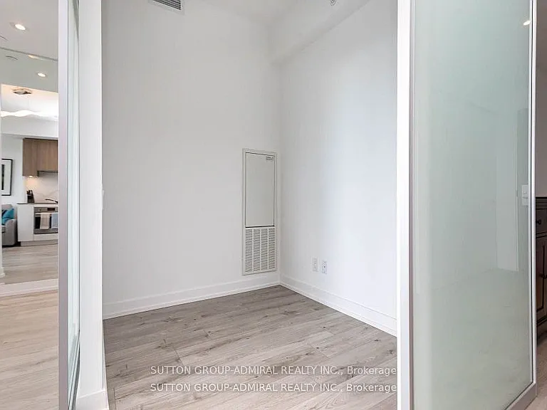 161 Roehampton Ave #3501 — Photo 8