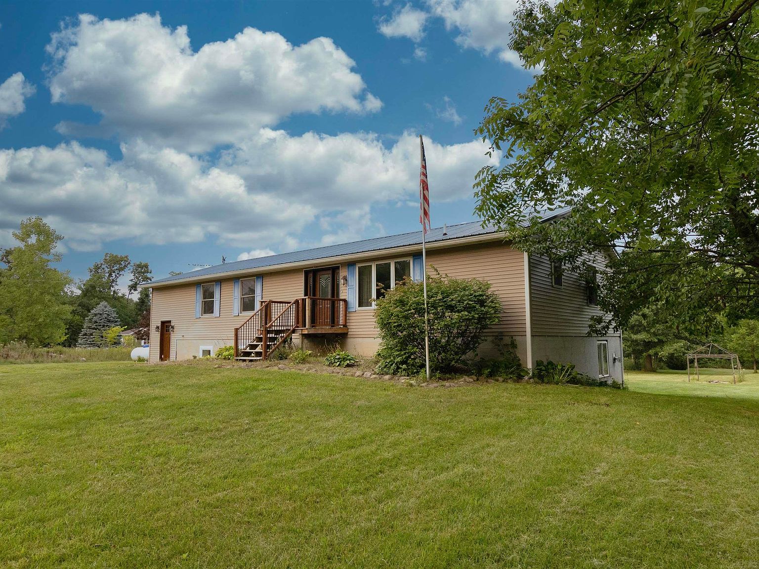 8267 Deland Rd, Brooklyn, MI 49230 Zillow