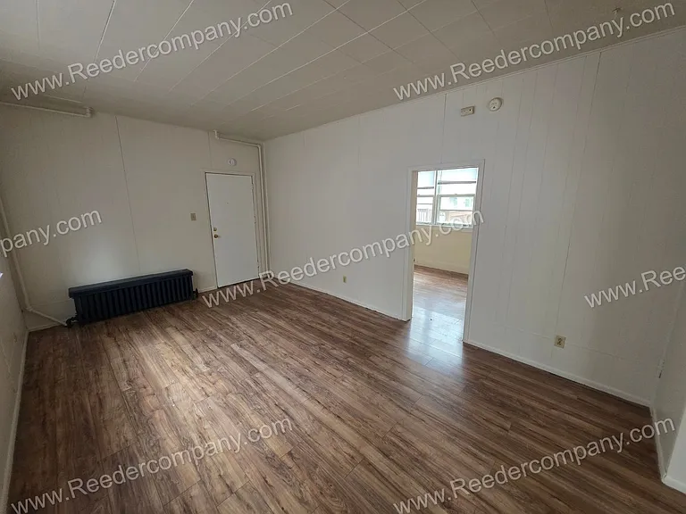 3915 Catalpa Street — Photo 3