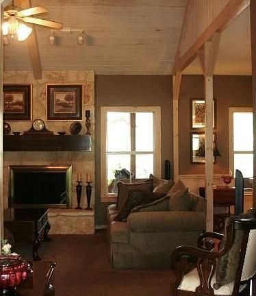2nd image of 555 Ash Juniper Dr